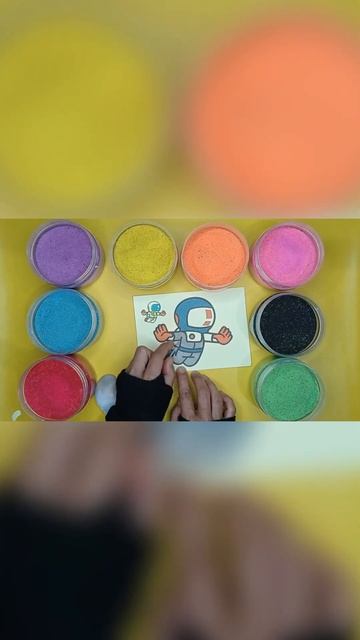 Sand painting astronaut series 3 #shorts #sandpainting смотреть онлайн