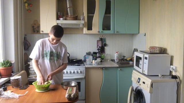 Stepan Re готовит кулич. влог. смотреть онлайн