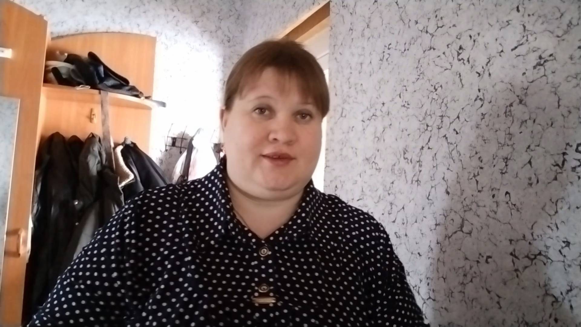 ПРОСТАЯ ЖИЗНЬ 2 ЧАСТЬ СХОДИЛА В МУЗЕЙ НА ВЫСТАВКУ ПРОГУЛКА ПО ГОРОДУ РЕАЛЬНАЯ ЖИЗНЬ ЛЮДЕЙ смотреть онлайн