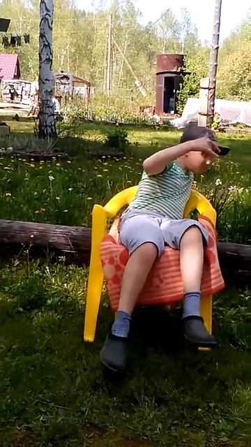 Смешные падения моего брата #1 смотреть онлайн