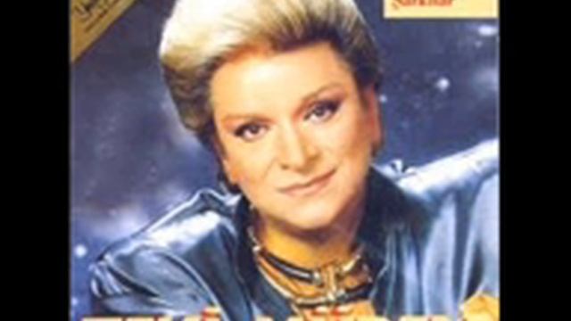 Zeki Müren Akşam Olur Gizli Gizli смотреть онлайн