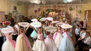 Музыкальная Игра «Ромашка» с девочками в детском саду