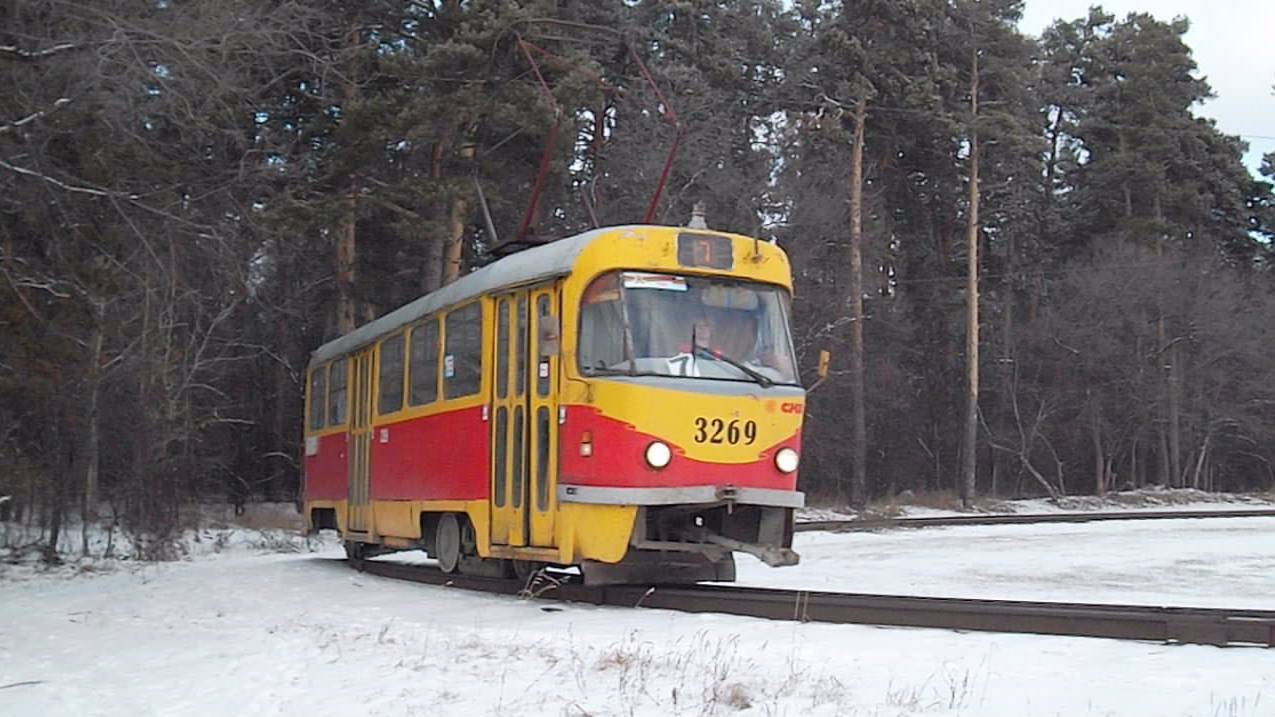 Трамвай Tatra T3SU-3269. Разворот на Кордоне.