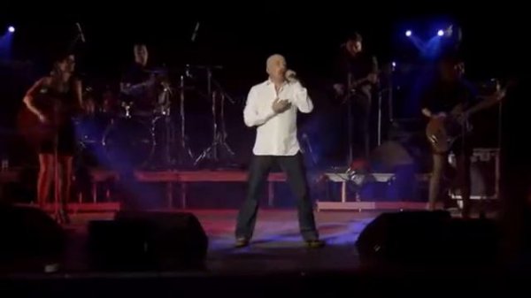 Жека- Играет Дассен