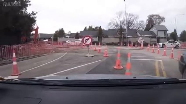 Funny sexy video from hidden camera ویدیو خنده دار سکسی از دوربین مخفی 1 смотреть онлайн