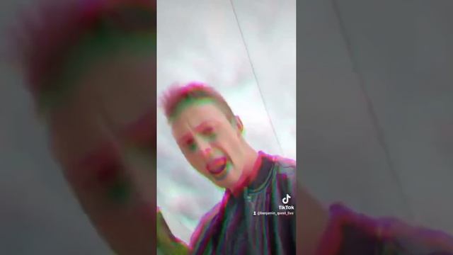 День с блогером. feat. Benjamin Quest. смотреть онлайн