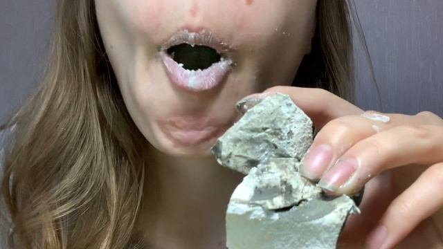 КЛАССИК В ЧАРОДЕЙКЕ ASMR MUKBANG CLAY CHALK смотреть онлайн