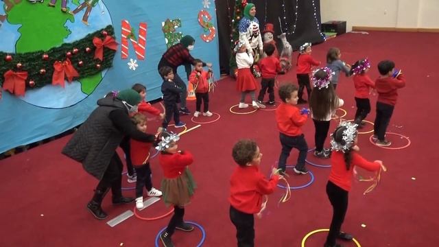 Tol El S3na Presented By (Mis.Mai & Mis.Ghada ) KG1C смотреть онлайн