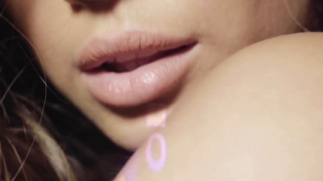 NEON is #trending and we love it! смотреть онлайн