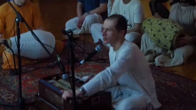 2020.01.24_Е.М.Амала-харинам пр_Махакиртан_Фрагменты_Храм Шри Шри Гаура Нитай (Харьковъ) смотреть онлайн