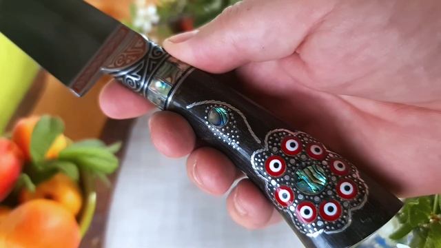 Уникальный образец. Пчак отличающийся своей мощью и в то же время с оригинальным нежным дизайном. смотреть онлайн