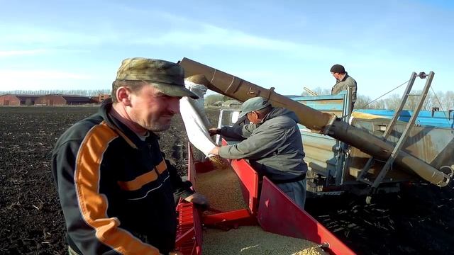 Кушкăсем ака тăваççĕ / Весенний сев в Кошки-Куликеево