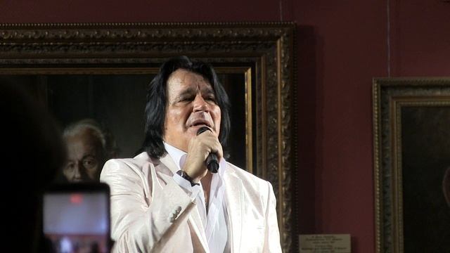 Вячеслав Ольховский "Позови меня" За роялем Алексей Стариков. Галерея А. Шилова смотреть онлайн