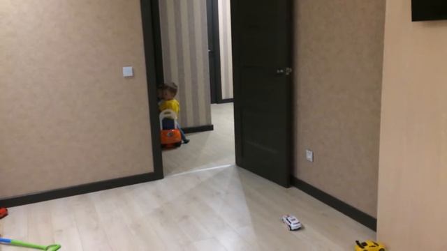 Макар катает Мишу смотреть онлайн