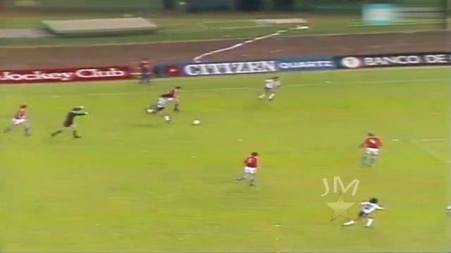 Diego Maradona A los 20 años ya era el Mejor de la Historia! (1980-81) смотреть онлайн