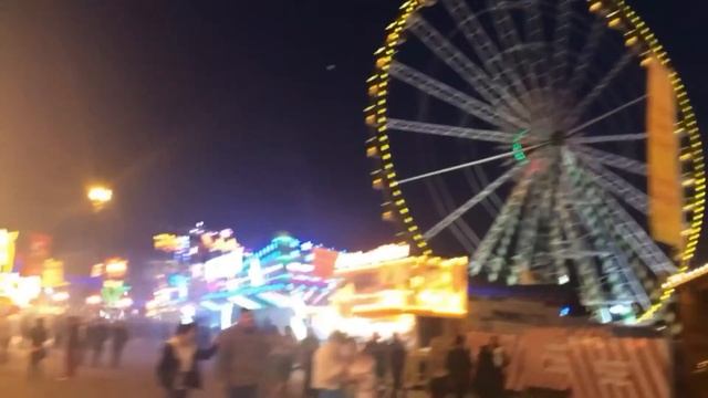 Having fun in Stuttgart, Germany смотреть онлайн