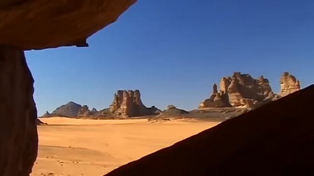 Akakus (Libya) Vacation Travel Video Guide смотреть онлайн