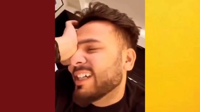 Elvish Bhai Ke Aage Koi Bol Sakta Hai Kya 😅 | #viralboy #elvishyadav смотреть онлайн