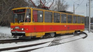 Трамвай Tatra T6B5SU-1002. Покатушки по Барнаулу вид назад.