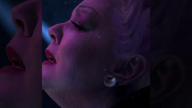 Melissa McCarthy Ready To Share ‘Mermaid’ With The World смотреть онлайн