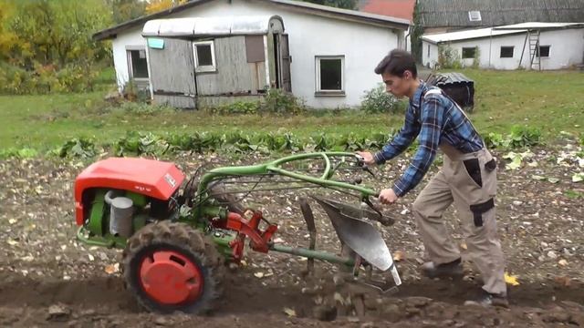 Pflügen mit Agria 2700 Einachser - Sound смотреть онлайн