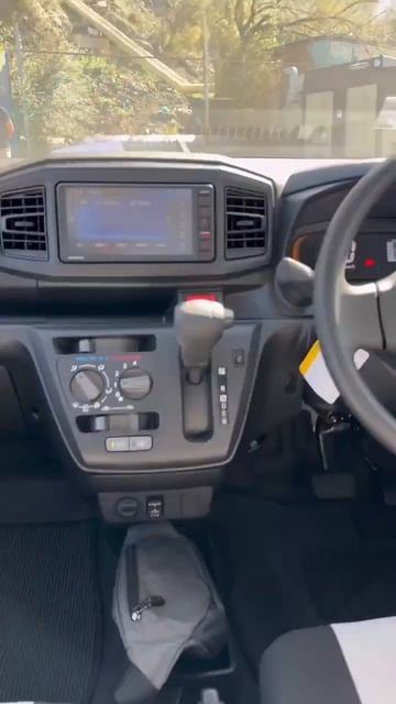 Daihatsu Mira ES 2019 смотреть онлайн