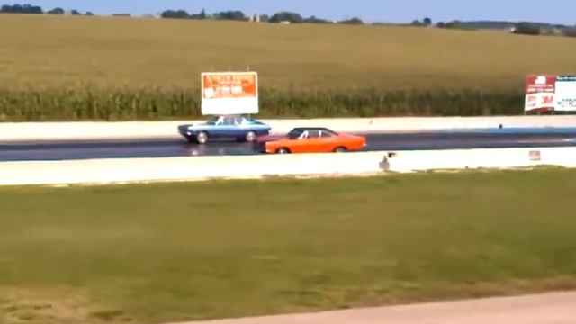 69 roadrunner vs. 67 barracuda смотреть онлайн