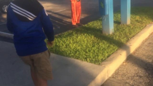 NAKTINIS DRUGELIS смотреть онлайн