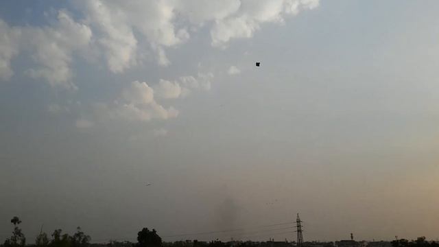 HOW TO GIVE LEFT CHAKKAR AND RIGHT CHAKKAR TO A KITE | KITE FLYING TECHNIQUES смотреть онлайн