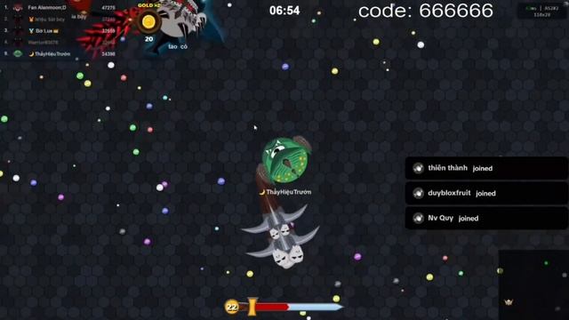 Evowars.io #321: Lv 22 Cyclop Vs Lv 38 MegavoLution II смотреть онлайн