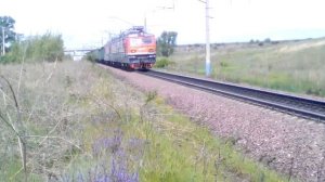 Электровоз ВЛ80тк 1305 с грузовым поездом