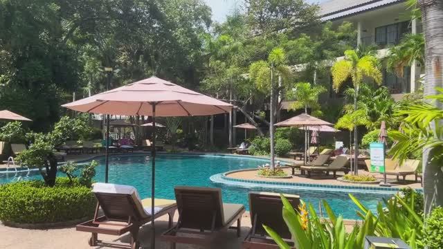 Паттайя. Большой обзор территории отеля The Green Park Resort. смотреть онлайн