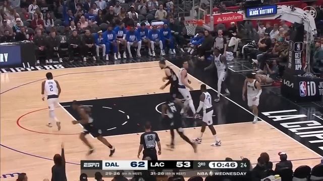 Kyrie Irving Dallas DEBUT, na-HYPE si Luka sa Clutch HANGTIME ni Uncle Drew! смотреть онлайн