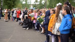 1 сентября 2022 - песня одиннадцатиклассников