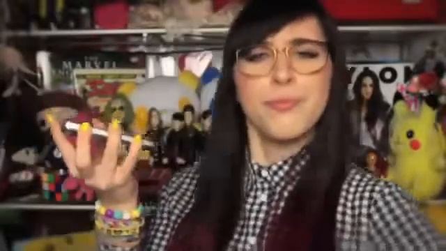 Кэйт Клэп просит у СИРИ САСАЙ смотреть онлайн