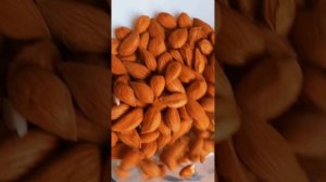 Грецкий ореха тыквенные семечки абрикосный ореха и мёд