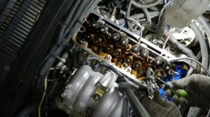 замена маслосъемных колпачков