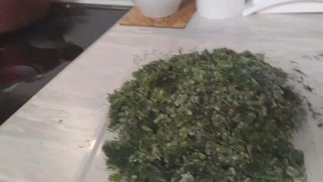 КУЛИНАРНЫЙ ВЛОГ. Сушу свёклу и мороженный укроп! смотреть онлайн