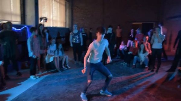 HARLEM NIGHTS BATTLE | Waacking beginners 1/4 | Дэвид Абеев vs Master Shin