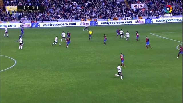 Throwback Preview: Valencia CF vs FC Barcelona (2-2) смотреть онлайн