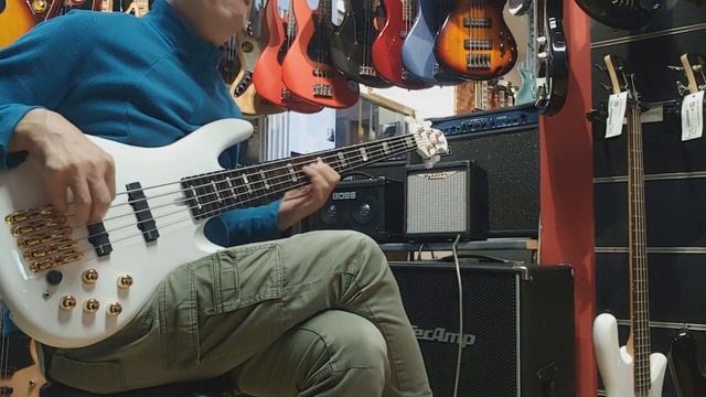 YAMAHA BBNE2 NATHAN EAST SIGNATURE WHITE смотреть онлайн