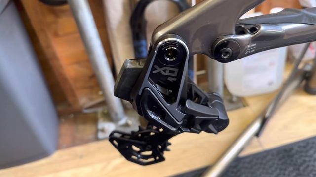 The new SRAM AXS EAGLE XO - walk through install, and things to look out for. смотреть онлайн