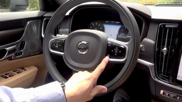 Volvo V90 Cross Country Review and Road Test