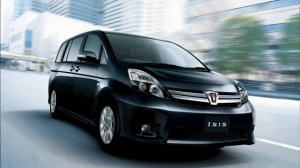 Обзор Toyota Isis, привезли 2 авто из Японии!