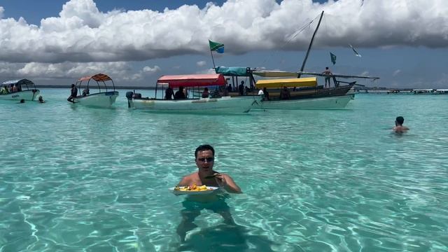 Занзибар. Трапеза на Архипелаге