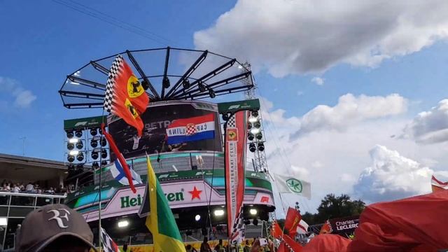 Dimitri Vegas & Like Mike Intro 2019 Live @ F1 Monza Podium, Italia смотреть онлайн