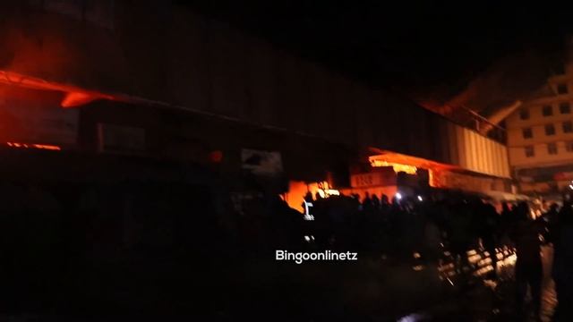 Ona WafanyaBiashara Walioshuhudia Soko La Kariakoo Likiwak MOTO смотреть онлайн