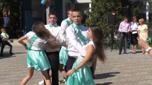 ПРОЩАЛЬНЫЙ ВАЛЬС В ОДИННАДЦАТОМ КЛАССЕ / ПОСЛЕДНИЙ ЗВОНОК