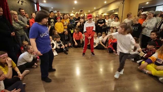 NEW RULES BATTLE | ИСКРА | Hip-Hop Kids 1й год обучения | 1ROUNDS (9) смотреть онлайн