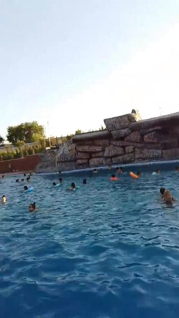 Саян в аквапарке смотреть онлайн